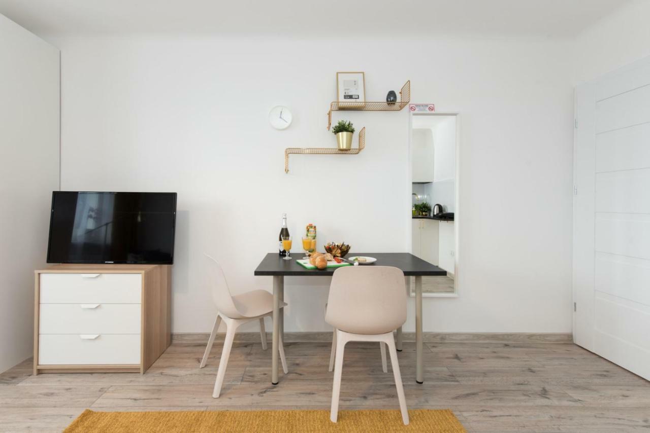 Superapart Belwederska A Ministudio, Balcony, Kitchen, Pet-Friendly, Tv & Wifi Warszawa Eksteriør billede